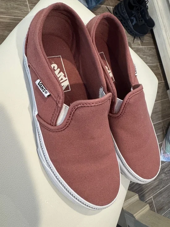 Vans women Slip-On Sneakers in Dusty Rose - Picture 2 of 3